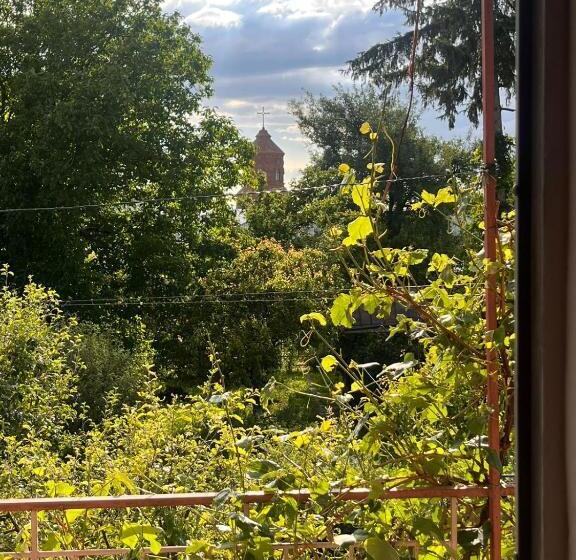 پانسیون Papoyan Guest House