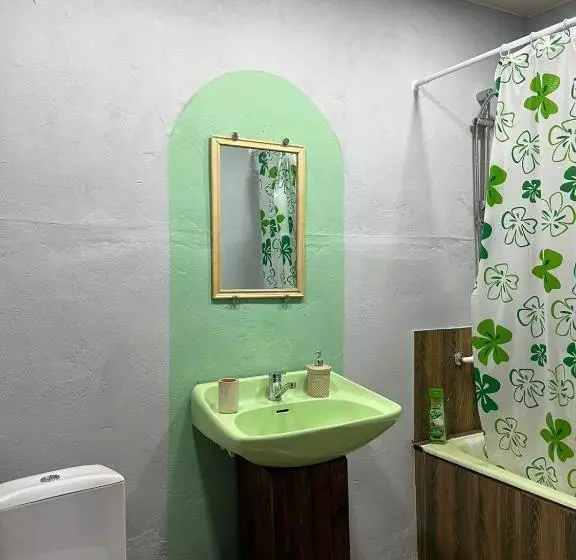پانسیون Papoyan Guest House