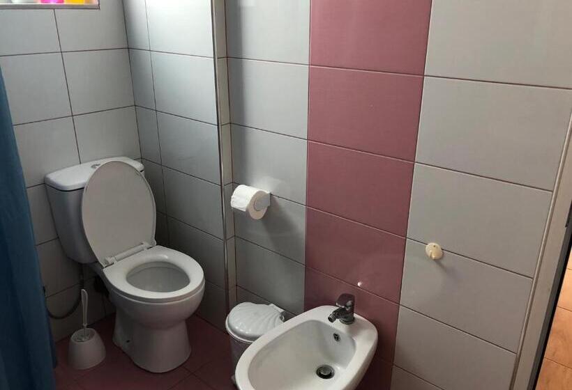 پانسیون Villa Xhelili