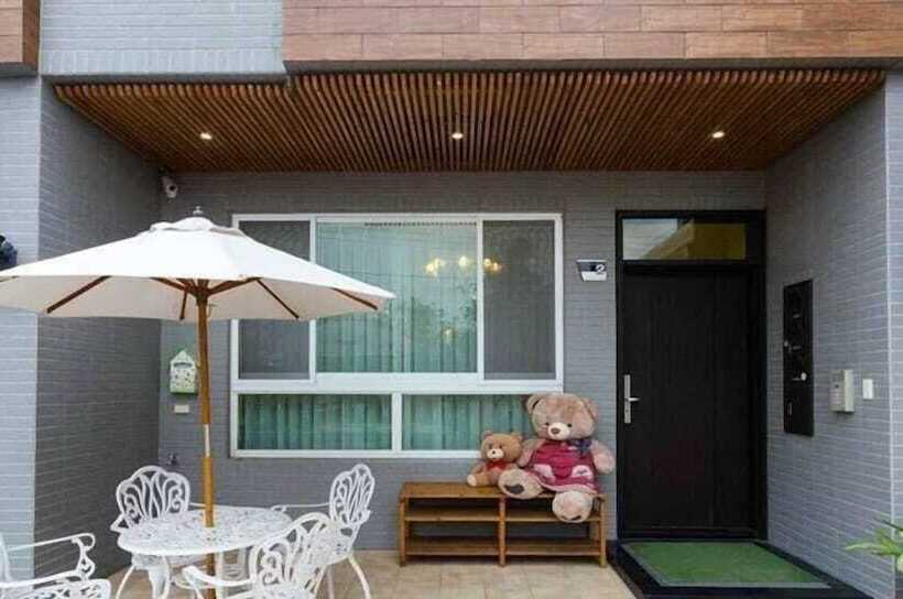 تختخواب و صبحانه Bear House