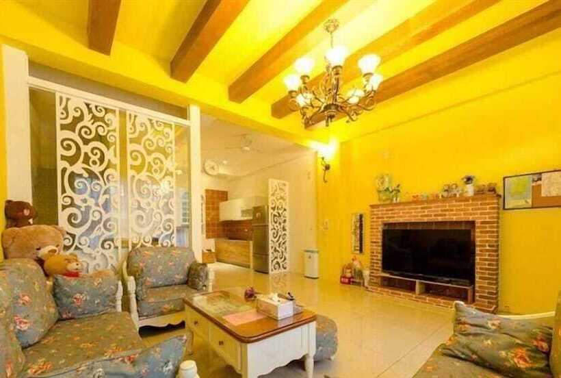 تختخواب و صبحانه Bear House