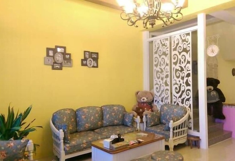 تختخواب و صبحانه Bear House