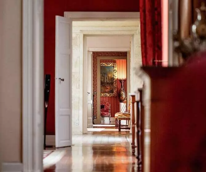 ベッドアンドブレックファースト Château Fombrauge Bernard Magrez Luxury Wine Experience