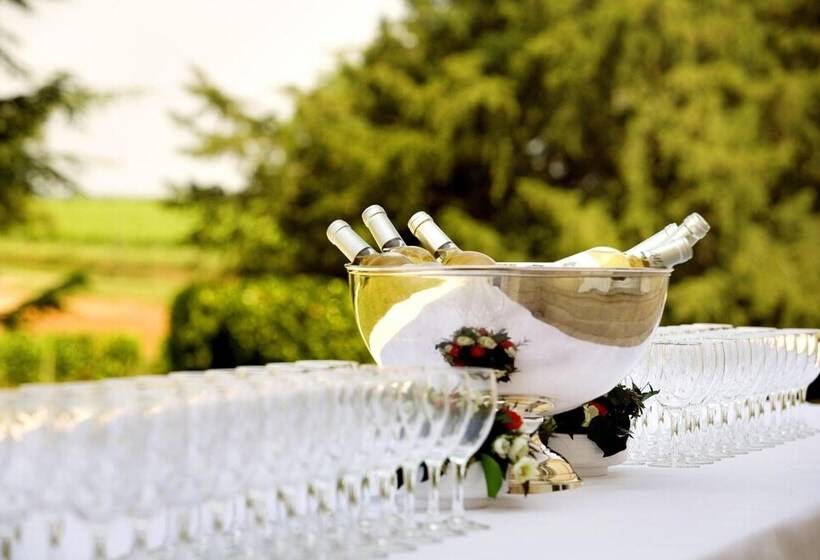 住宿加早餐  Château Fombrauge   Bernard Magrez Luxury Wine Experience