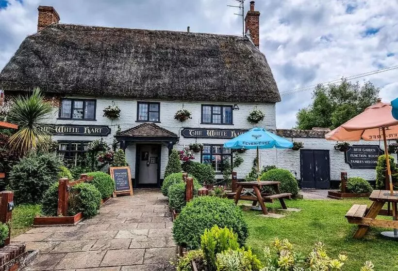 簡易ホテル The White Hart, Wroughton