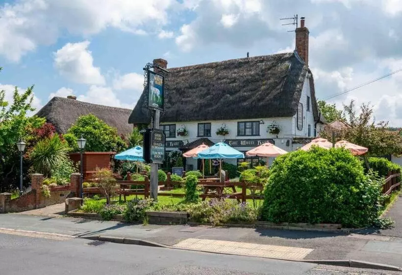簡易ホテル The White Hart, Wroughton