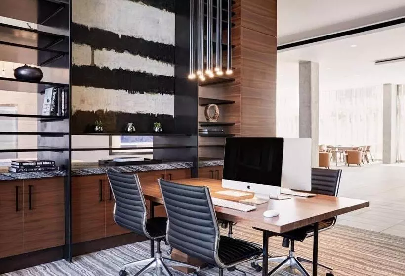 Ac Hotel By Marriott Phoenix Tempe/downtown