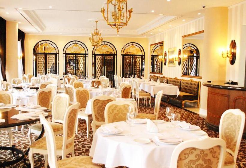 هتل Novomoskovskaya