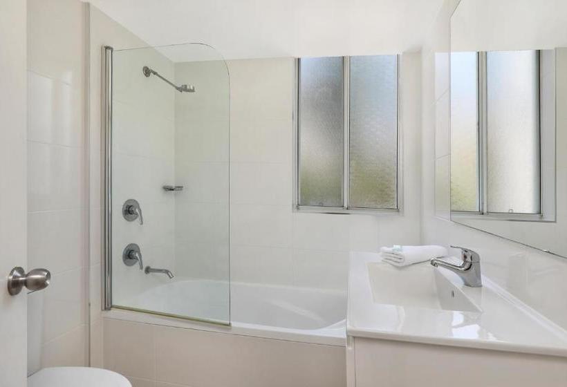 호텔 The Bay Apartments Coolangatta