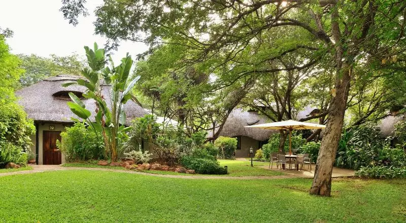 هتل Bayete Guest Lodge