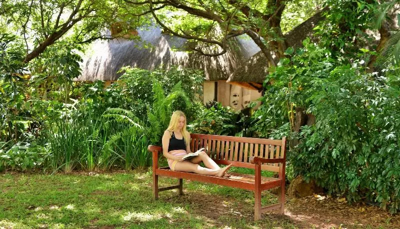 هتل Bayete Guest Lodge