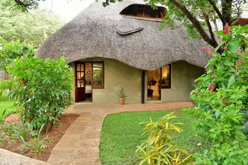 هتل Bayete Guest Lodge