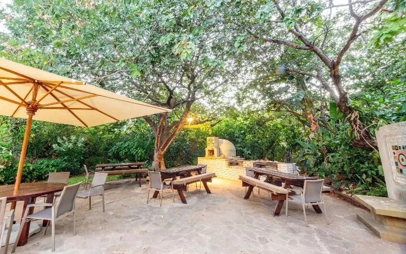 هتل Bayete Guest Lodge