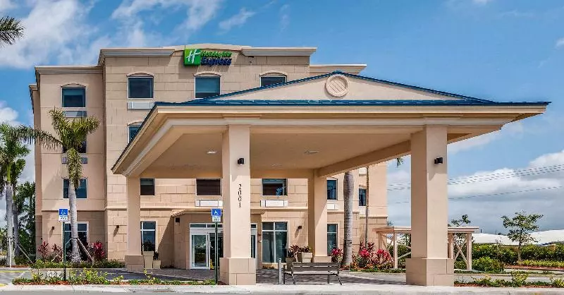 ホテル Holiday Inn Express & Suites Boynton Beach East, An Ihg