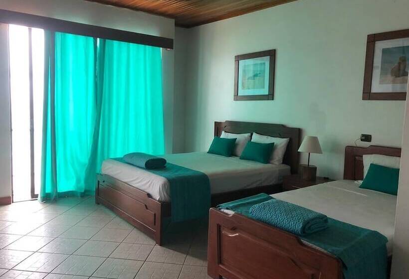 בית מלון כפרי Isabela Paradise