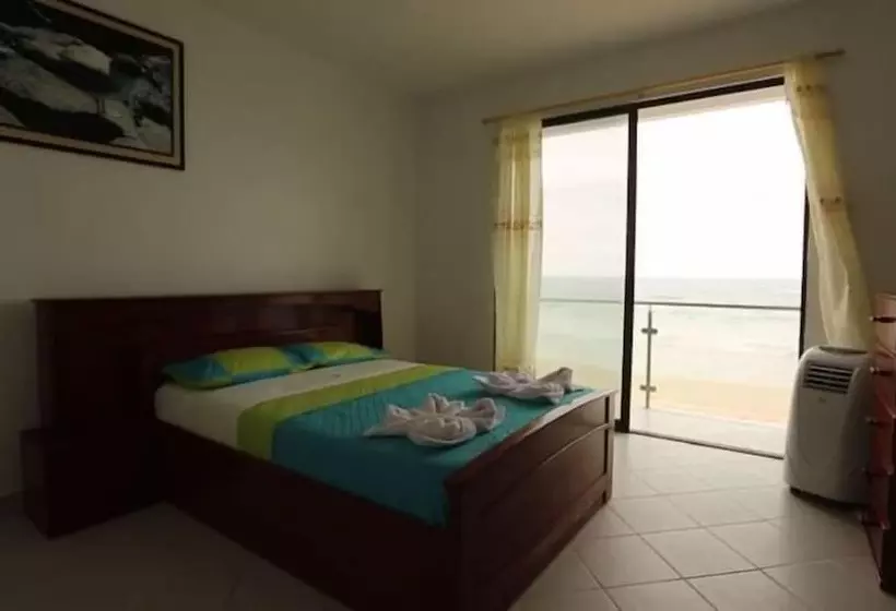 Hotelli Isabela Paradise