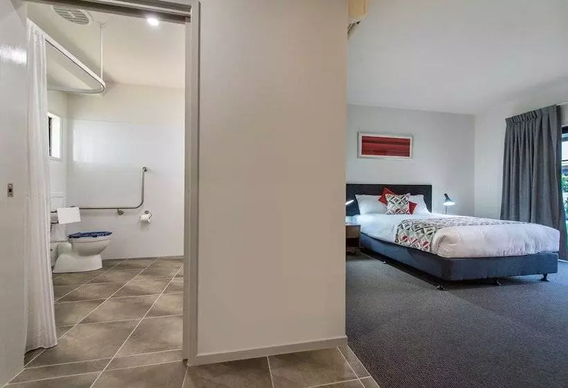 هتل Quality Resort Parkhurst