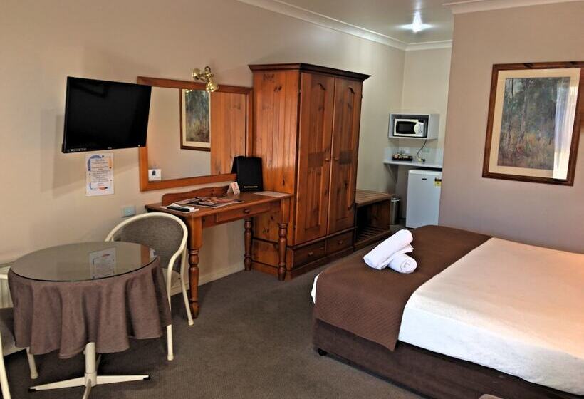 בית מלון כפרי New England Motor Inn