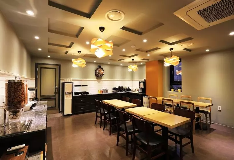 Hotelli Sr Design