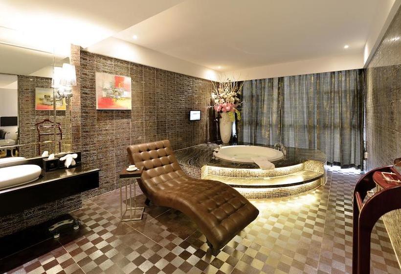 Otel Xiamen Discovery