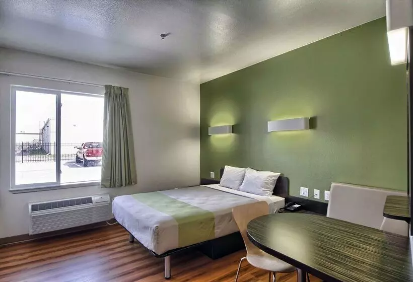 Motel 6weslaco, Tx