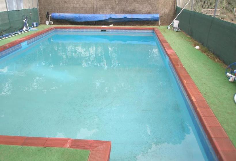 מוטל Nhill Holiday Inn