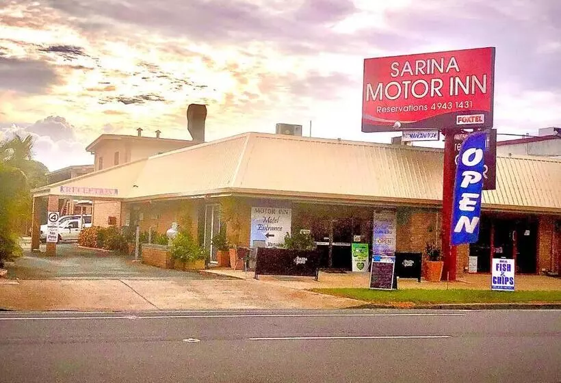 モーテル Sarina Motor Inn
