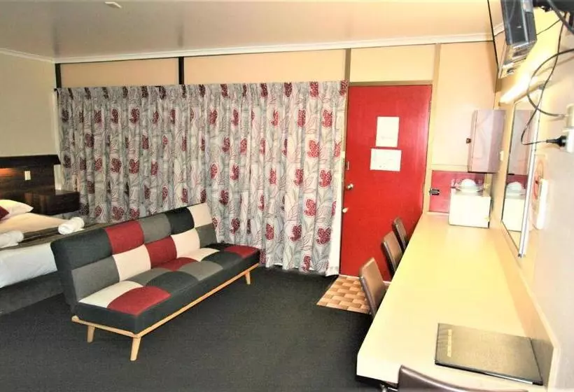 モーテル Sarina Motor Inn
