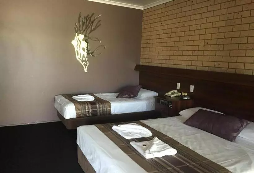 モーテル Sarina Motor Inn