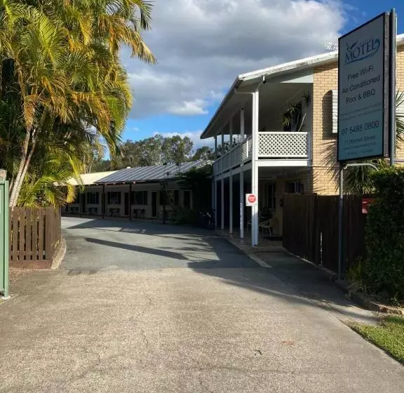 Tin Can Bay Motel
