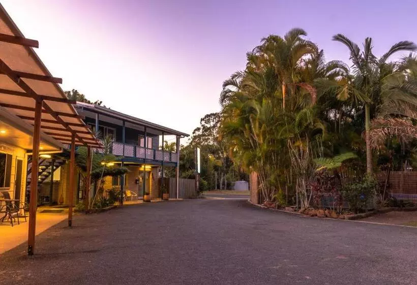 Tin Can Bay Motel