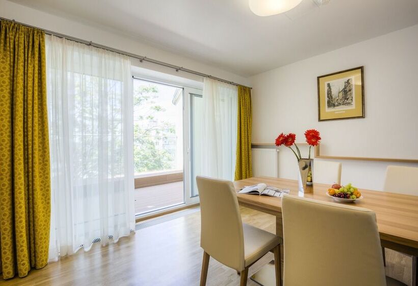 Vienna Grand Apartments City