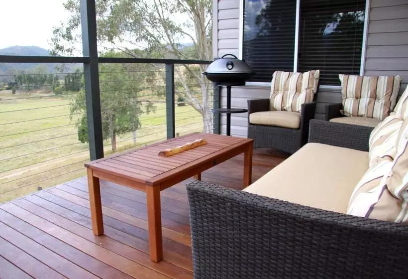 Yabbaloumba Retreat
