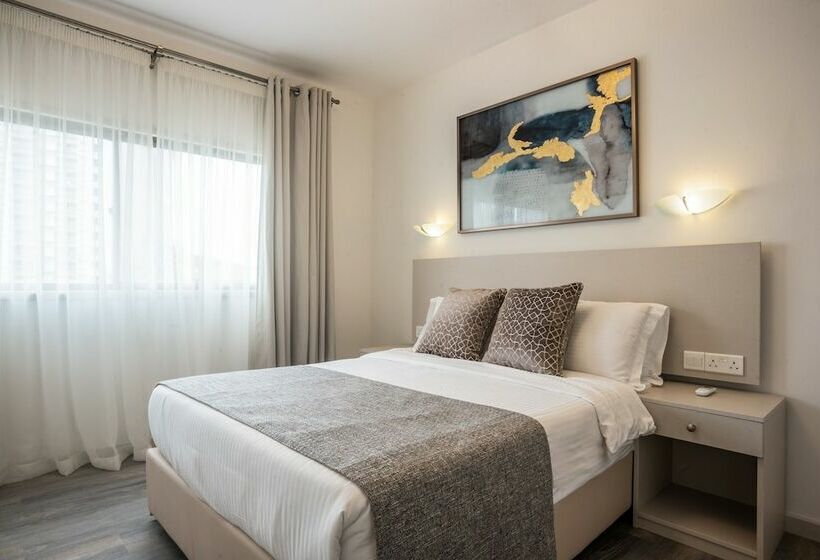 Yaya Hotel & Apartments