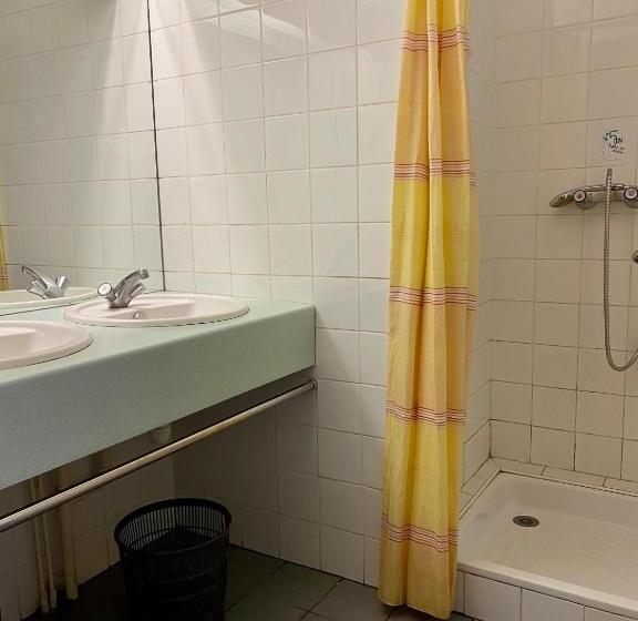 הוסטל Ti Menez Are