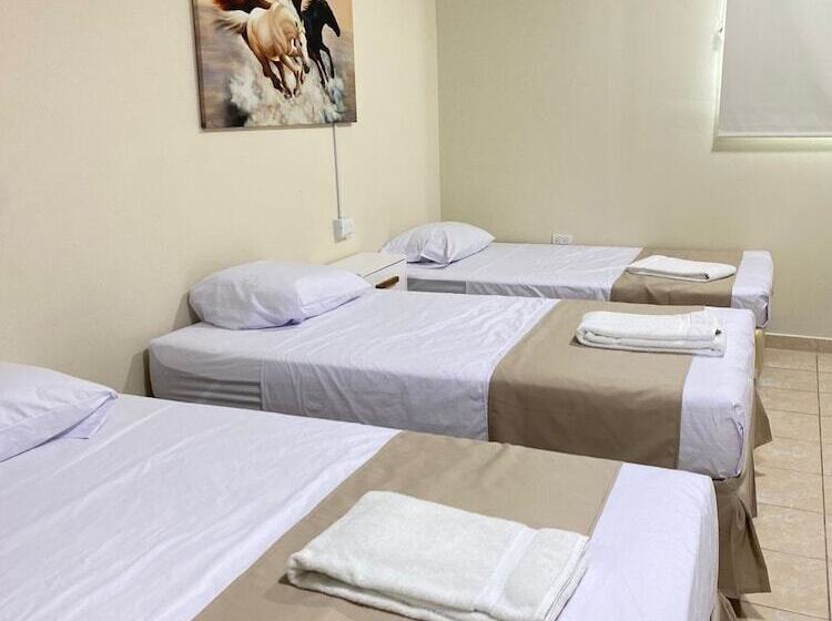 تختخواب و صبحانه La Capilla Suites & Apartments San Benito