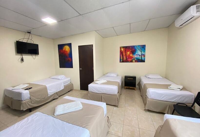 تختخواب و صبحانه La Capilla Suites & Apartments San Benito