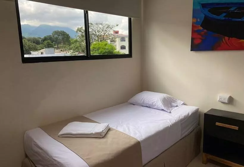 ベッドアンドブレックファースト La Capilla   Suites & Apartments San Benito