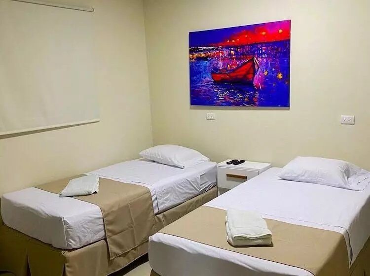 ベッドアンドブレックファースト La Capilla   Suites & Apartments San Benito