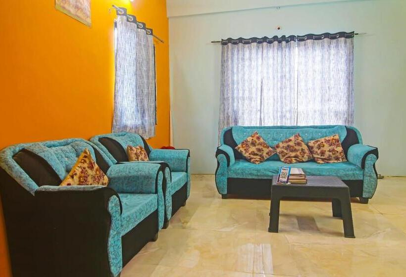 Hotel Oyo Flagship F Three