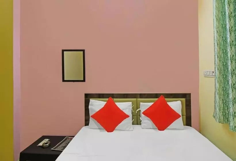 Hotelli Oyo Flagship F Three
