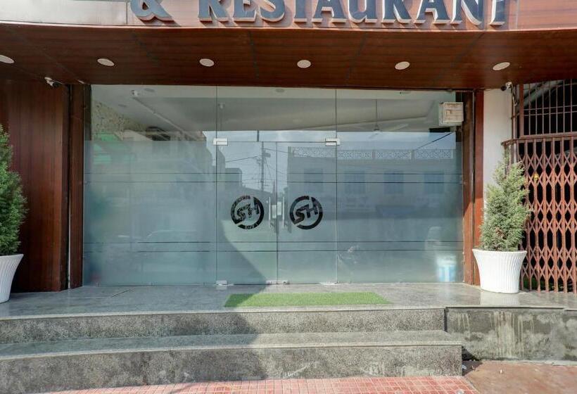 Oyo Flagship 81501 Sambhav Hotel And Restaurant