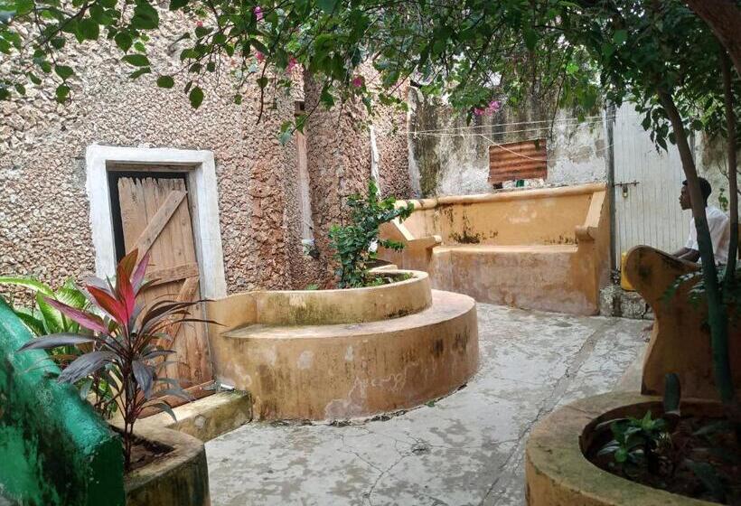 پانسیون Tabassam House