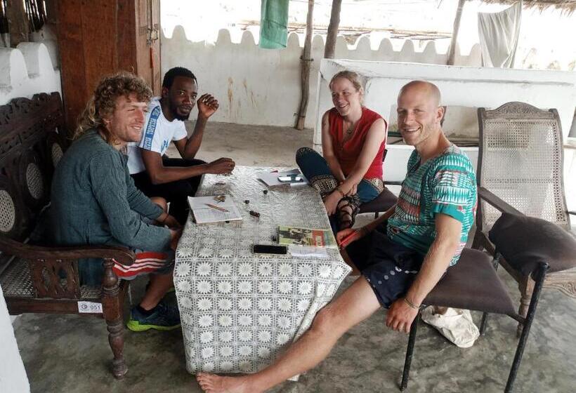 پانسیون Tabassam House