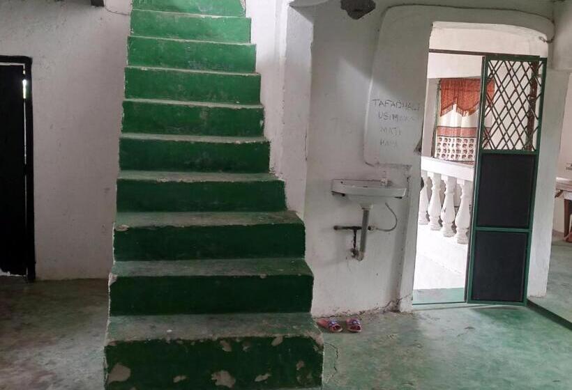 پانسیون Tabassam House