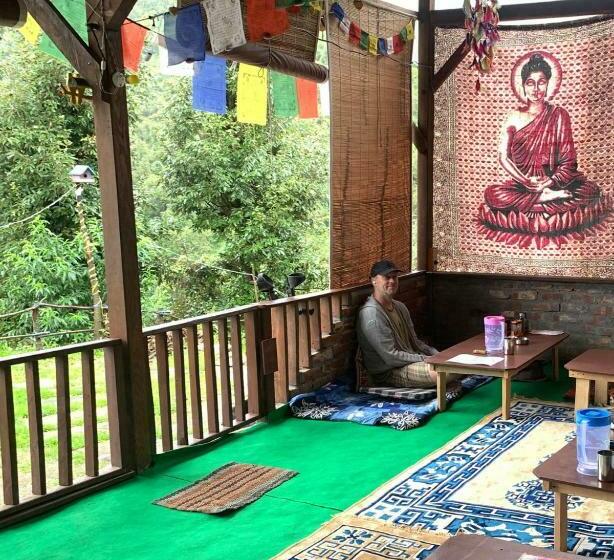 Yellow Bird Hostel & Cafe