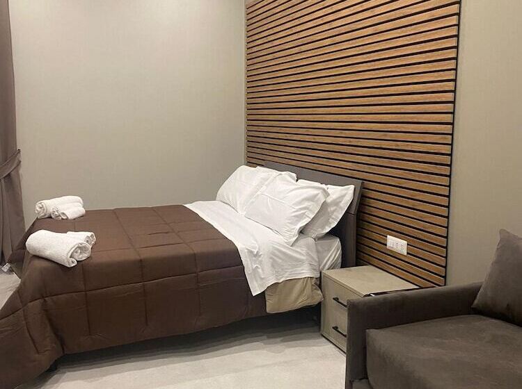 Dimora Del Plebiscito B&b