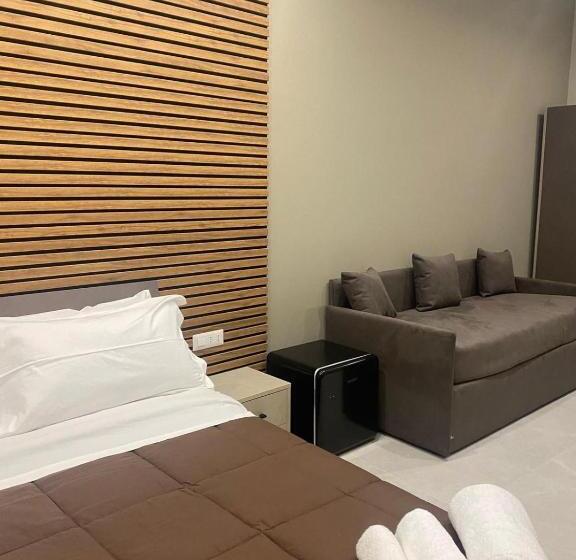 Dimora Del Plebiscito B&b