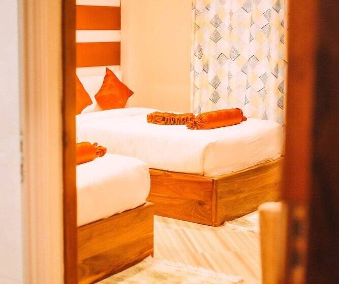 Отель Gr Comfort