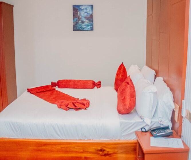 Отель Gr Comfort